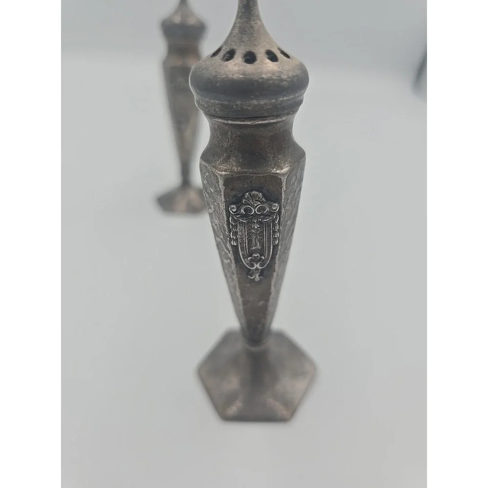 Vintage Antique Salt And Pepper Shakers-Silverplated # 2889 1920s WB‎